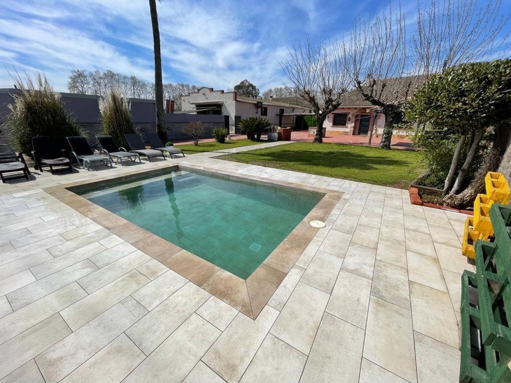 Moli Den Burch Villa Santa Eulalia de Ronsana Exterior photo